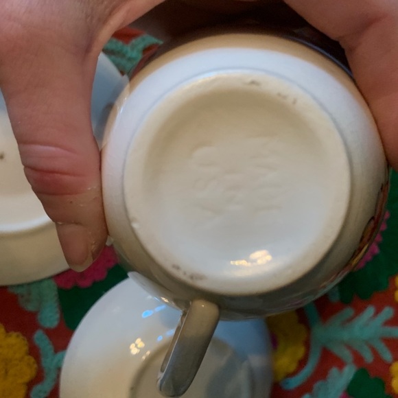 Vintage Set! 1 tea cup, 2 bowls, 2 saucers - Picture 7 of 7